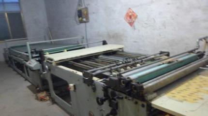 山東閑置印刷設(shè)備處理_工廠更新設(shè)備處理半自動(dòng)貼面機(jī)_山東閑置資產(chǎn)處理_Feijiu網(wǎng)(中國廢舊物資網(wǎng))